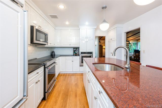 160 Hampshire Road, Bronxville, NY 10708