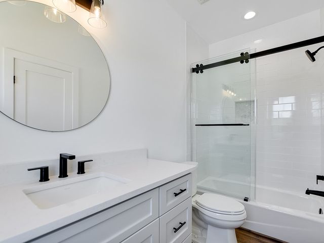 2411 Cherry Lane, Kingsland, TX 78639