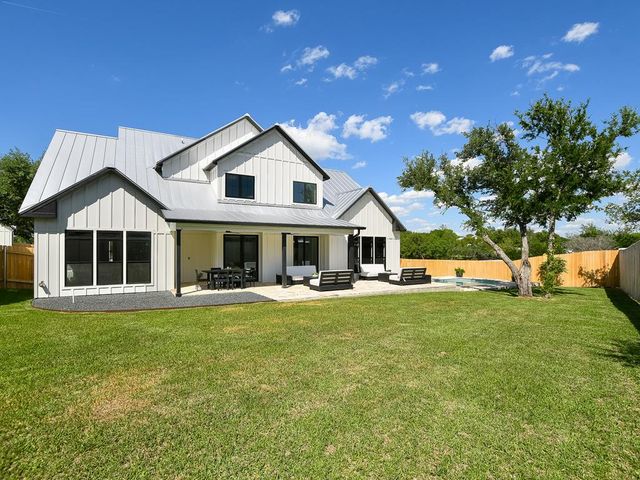 2411 Cherry Lane, Kingsland, TX 78639