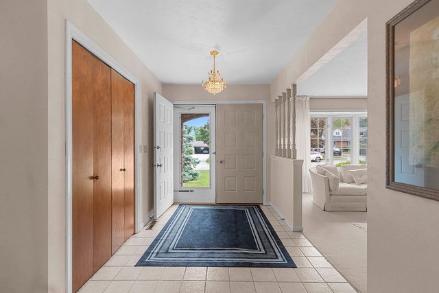 161 ST MARYS BOULEVARD, Green Bay, WI 54301