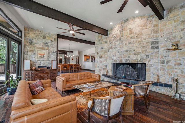42 RIDGE DR, New Braunfels, TX 78130