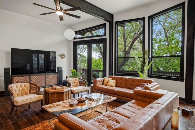 42 RIDGE DR, New Braunfels, TX 78130
