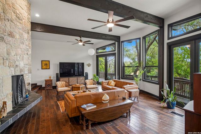 42 RIDGE DR, New Braunfels, TX 78130