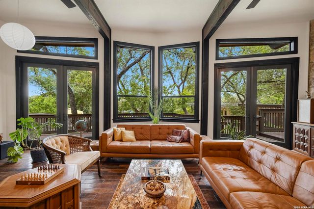 42 RIDGE DR, New Braunfels, TX 78130
