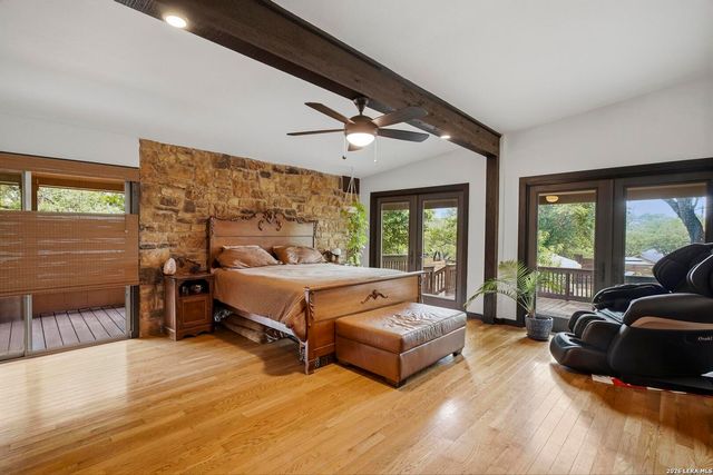 42 RIDGE DR, New Braunfels, TX 78130