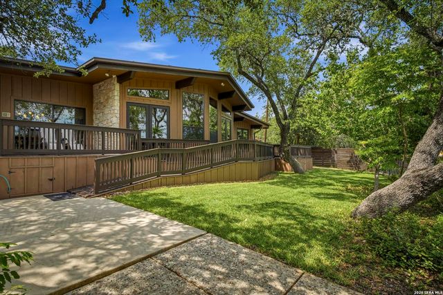 42 RIDGE DR, New Braunfels, TX 78130