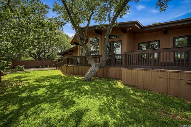 42 RIDGE DR, New Braunfels, TX 78130