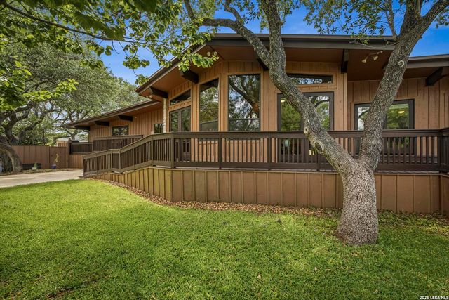 42 RIDGE DR, New Braunfels, TX 78130