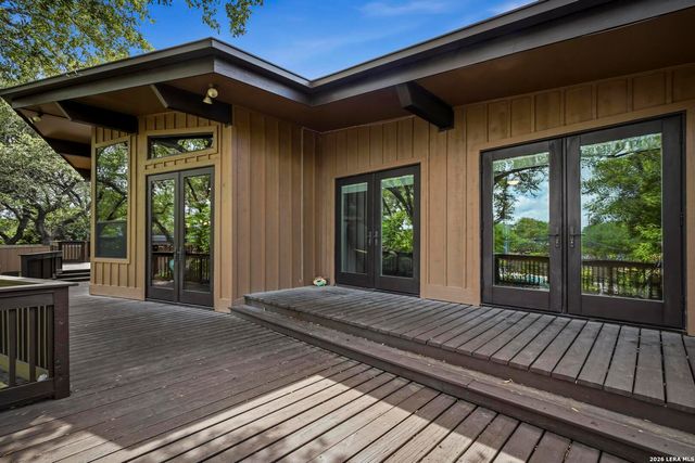 42 RIDGE DR, New Braunfels, TX 78130