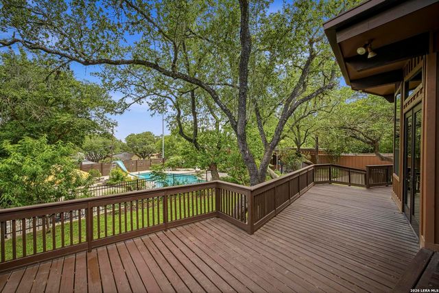 42 RIDGE DR, New Braunfels, TX 78130