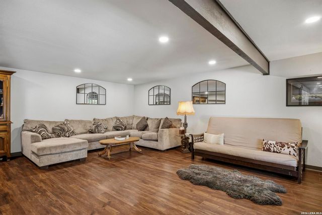 42 RIDGE DR, New Braunfels, TX 78130