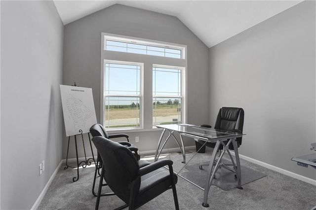 11448 N Auburndale Circle, Kansas City, MO 64157