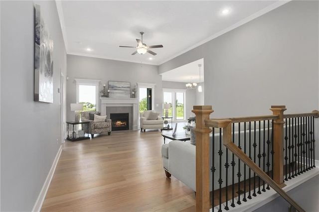 11448 N Auburndale Circle, Kansas City, MO 64157