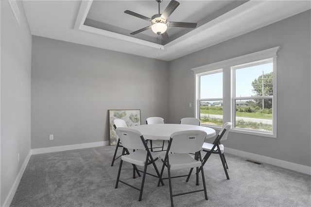 11448 N Auburndale Circle, Kansas City, MO 64157