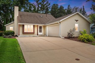 N78W15561 Old Gate ROAD, Menomonee Falls, WI 53051