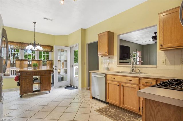 108 Chenango CT, Suffolk, VA 23434