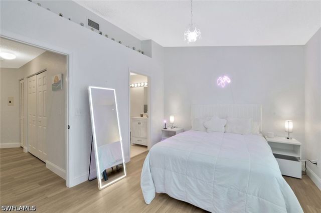 1018 Woodshire LN A210, Naples, FL 34105