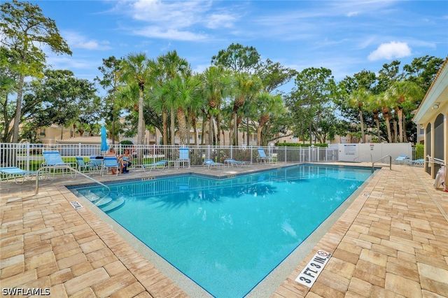 1018 Woodshire LN A210, Naples, FL 34105