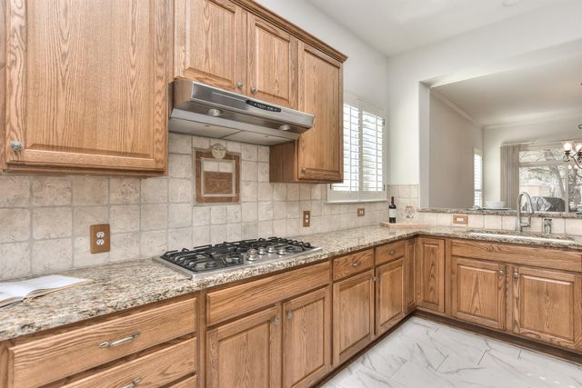 106 Longhorn TRL, Georgetown, TX 78633