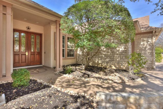 106 Longhorn TRL, Georgetown, TX 78633