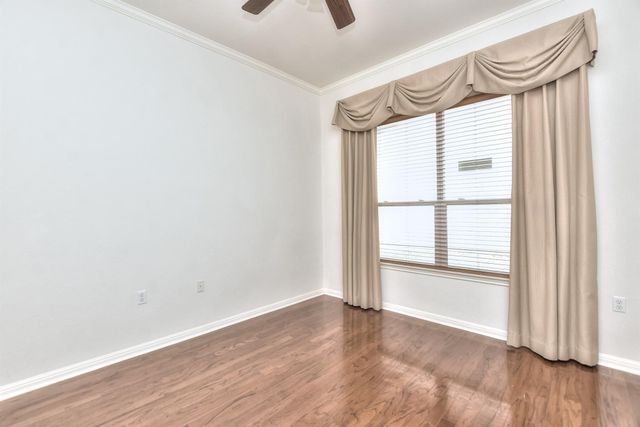 106 Longhorn TRL, Georgetown, TX 78633