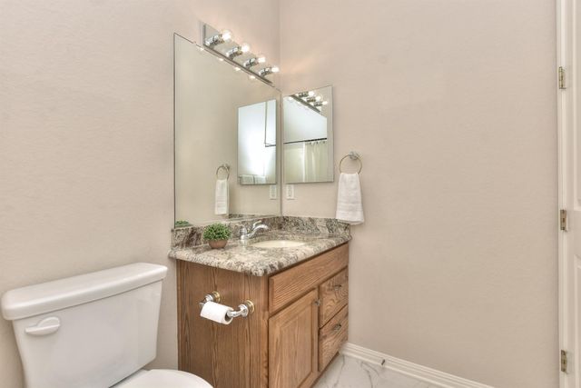 106 Longhorn TRL, Georgetown, TX 78633