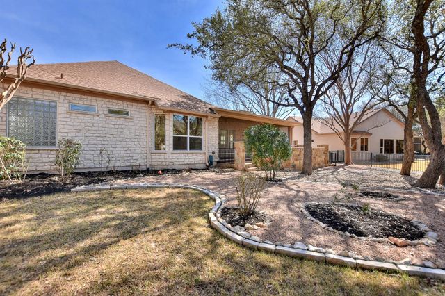 106 Longhorn TRL, Georgetown, TX 78633