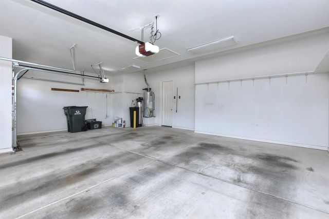 106 Longhorn TRL, Georgetown, TX 78633