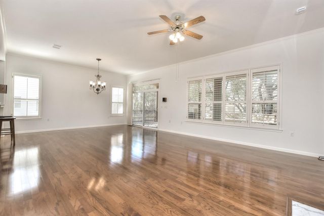 106 Longhorn TRL, Georgetown, TX 78633