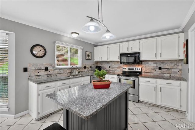 10331 Jade Forest Drive, Unincorporated, MO 63123