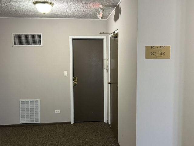 1206 New Wilke Road 206, Arlington Heights, IL 60005