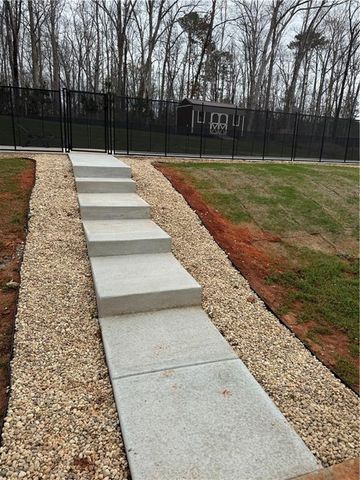 1179 Simmons Road, Social Circle, GA 30025