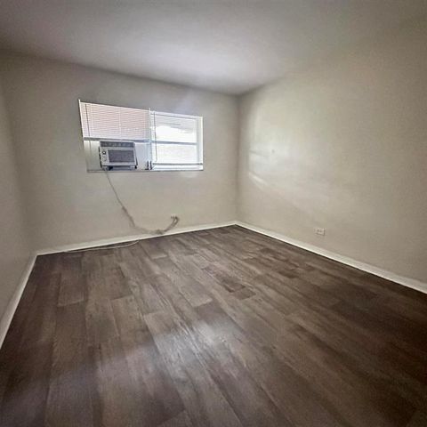 417 SE 12th Court 6, Fort Lauderdale, FL 33316