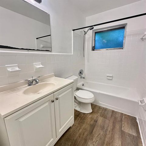 417 SE 12th Court 6, Fort Lauderdale, FL 33316