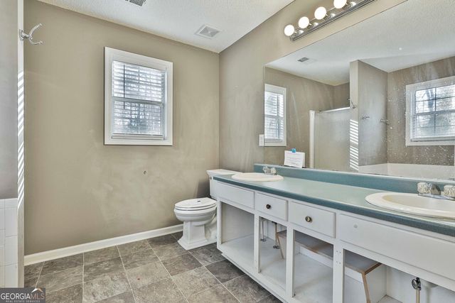 131 Bridgewater Lane, Newnan, GA 30265