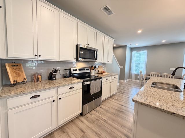 2919 Suzanne Landon Dr, Murfreesboro, TN 37130