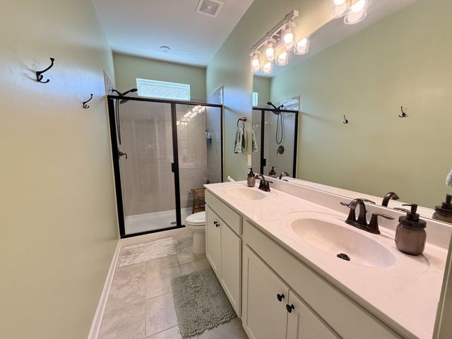 2919 Suzanne Landon Dr, Murfreesboro, TN 37130