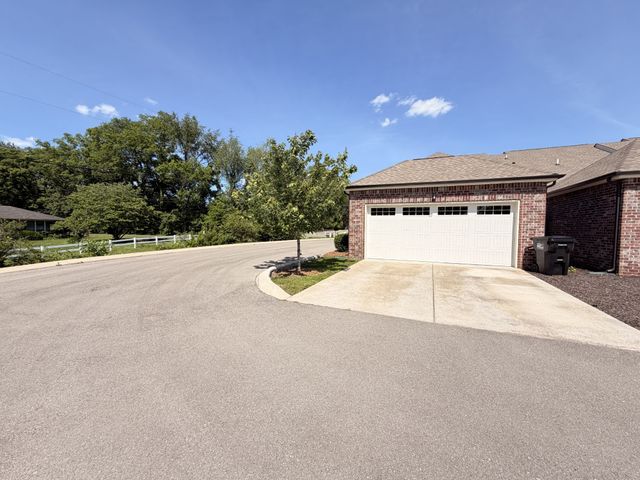 2919 Suzanne Landon Dr, Murfreesboro, TN 37130