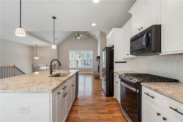 17 Pinoak Trail SE, Cartersville, GA 30121