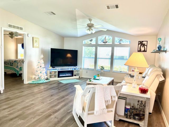 7971 SE Homestead Avenue, Hobe Sound, FL 33455