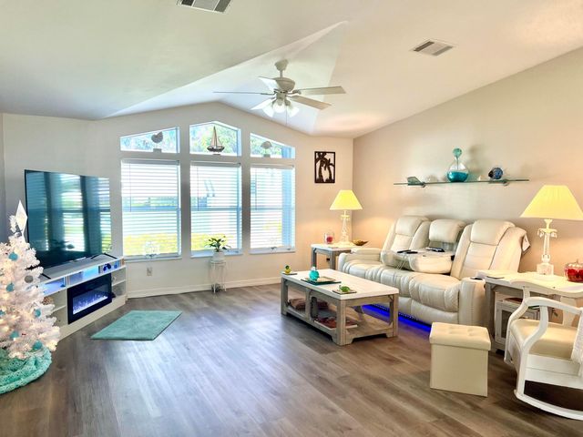 7971 SE Homestead Avenue, Hobe Sound, FL 33455