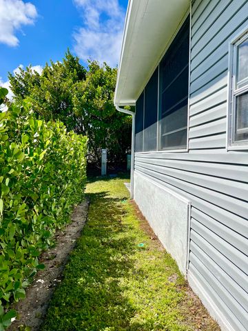 7971 SE Homestead Avenue, Hobe Sound, FL 33455