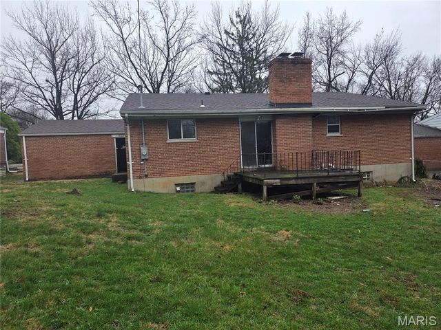 867 Greenshire Court, St Louis, MO 63130