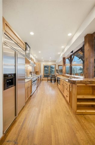 2700 Beaver Creek Road, Gallatin Gateway, MT 59730