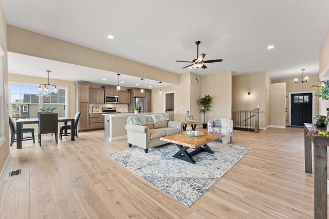 13993 Blue Sky Court, Dyer, IN 46311