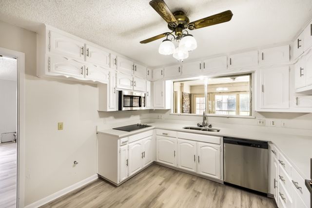 3712 Greenbriar Court, Colleyville, TX 76034