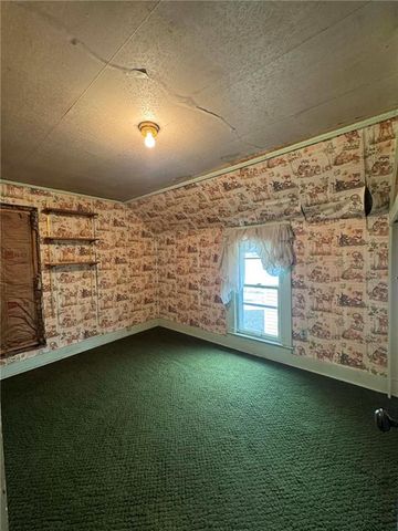 515 W 2nd Street, Maryville, MO 64468