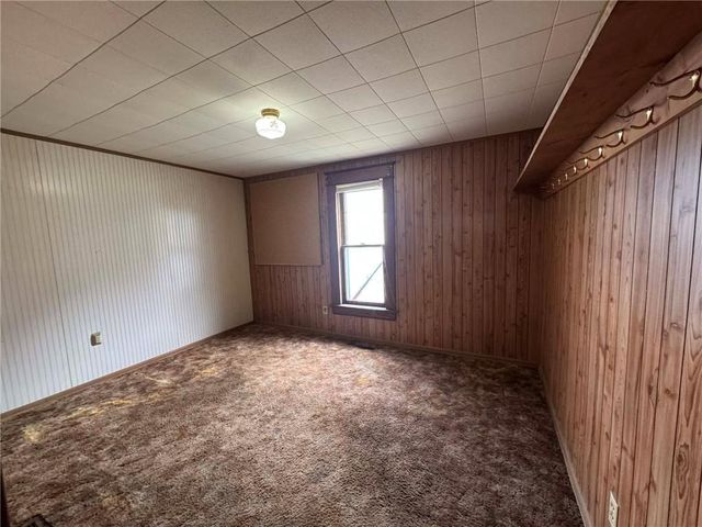 515 W 2nd Street, Maryville, MO 64468