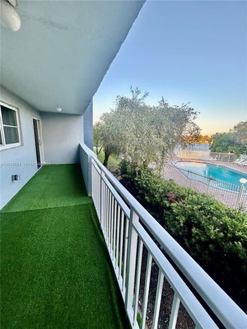 9375 Fontainebleau Blvd L217, Miami, FL 33172