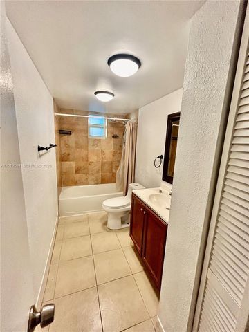9375 Fontainebleau Blvd L217, Miami, FL 33172